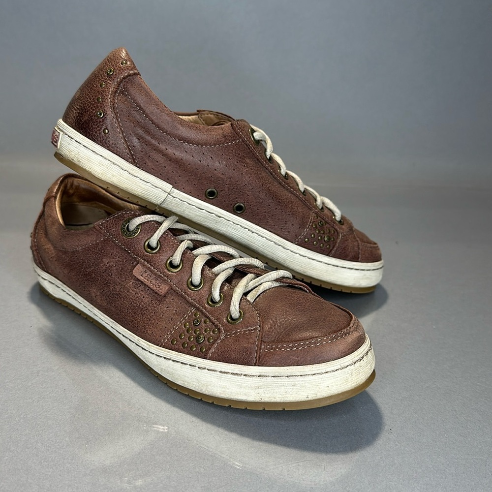 Women's Casual Perforated Leather Sneaker - Brown - Picture 3 of 12